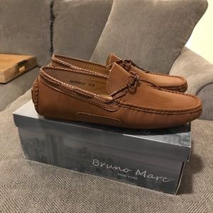 Men’s Bruno Marc tan loafers. Size 10.5